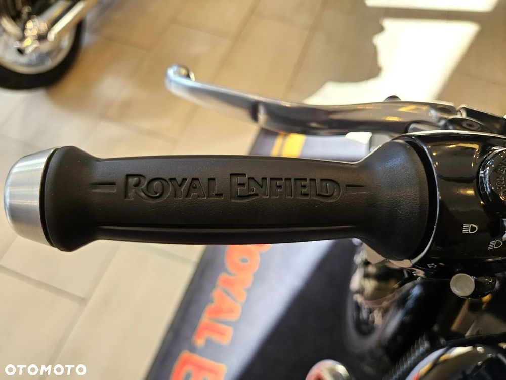 Royal Enfield Interceptor - 16