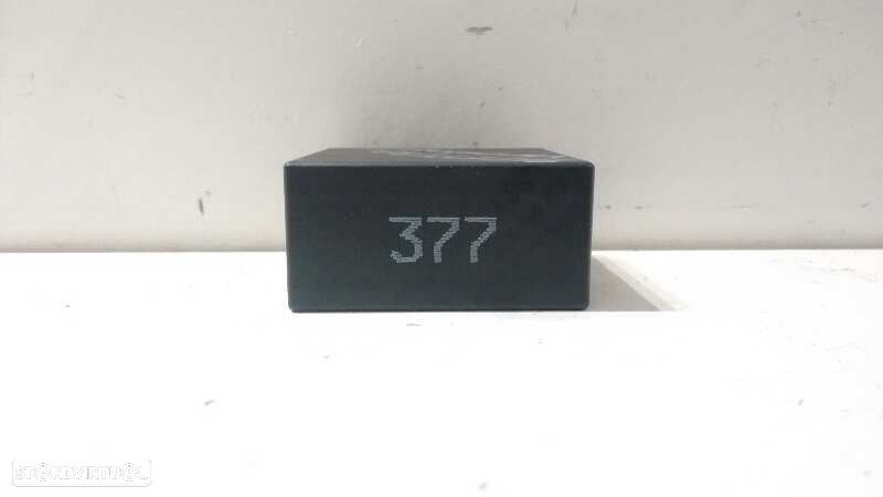 RELÉ VOLKSWAGEN PASSAT 2000 -4B0955531A - 4