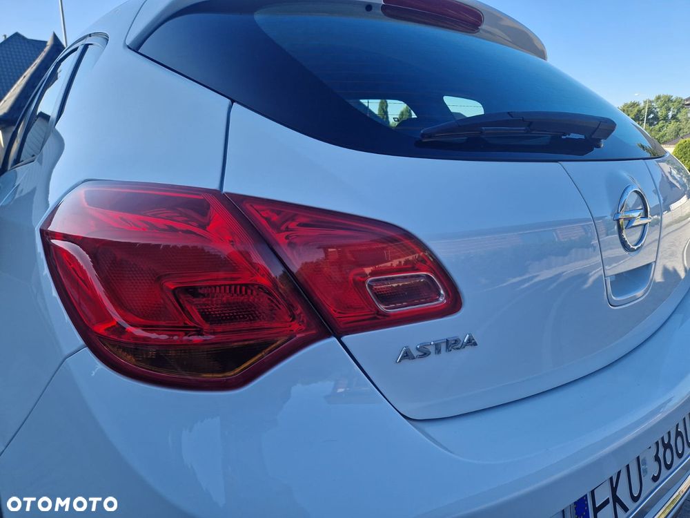 Opel Astra 1.6 Enjoy EU6 - 10