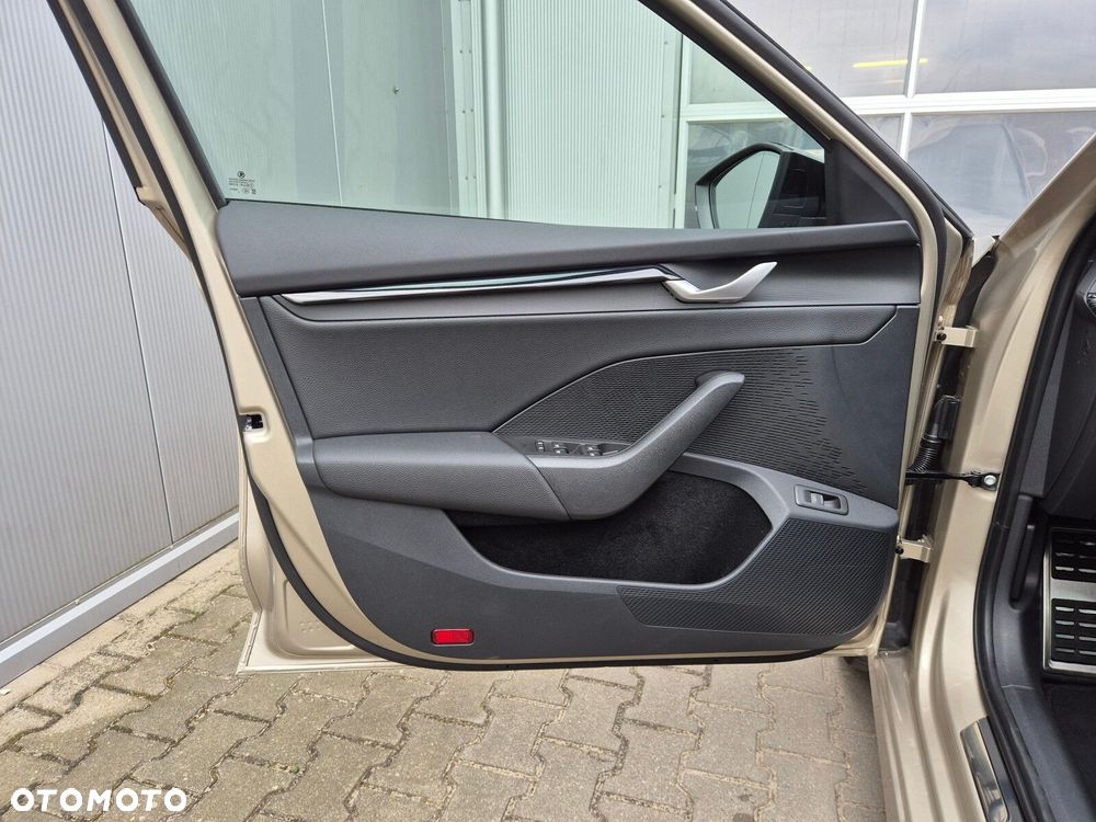 Skoda Octavia 1.5 TSI mHEV Sportline DSG - 15