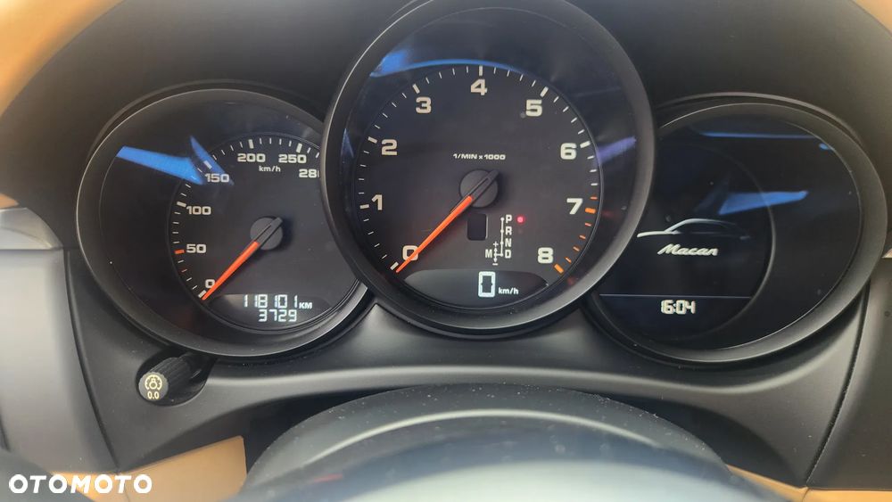 Porsche Macan - 3