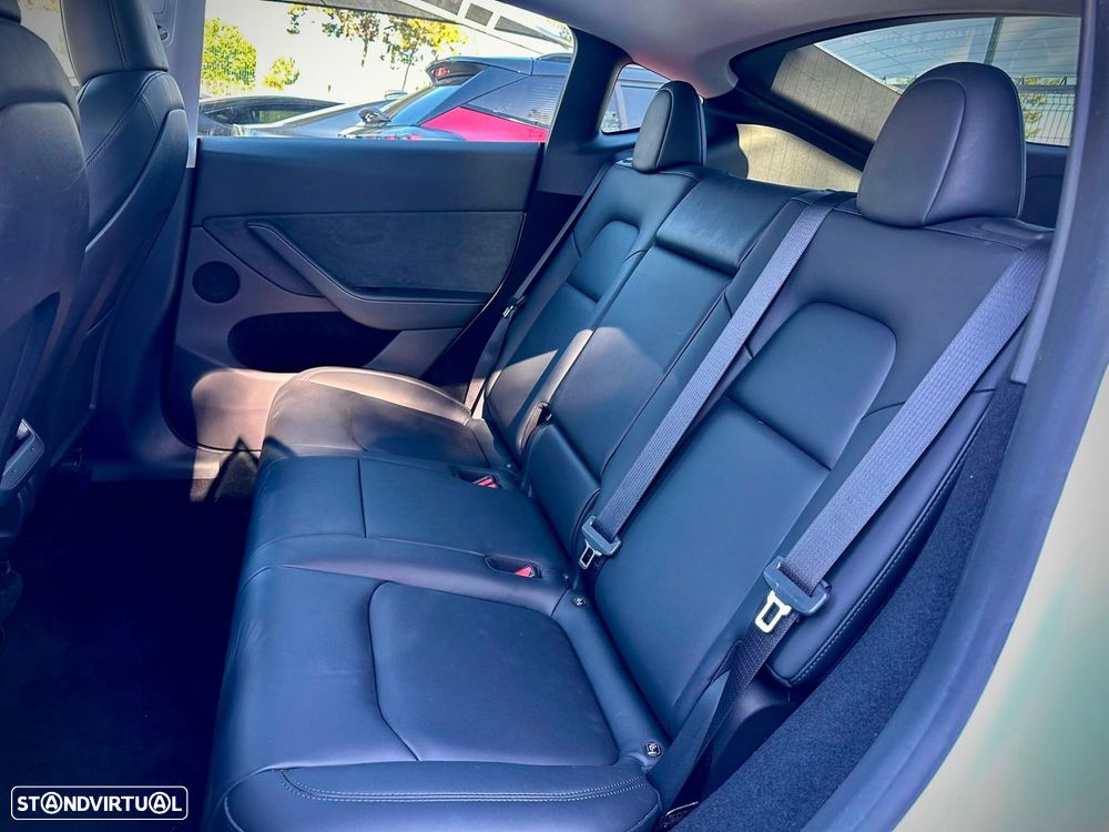 Tesla Model Y Performance Tração Integral - 16