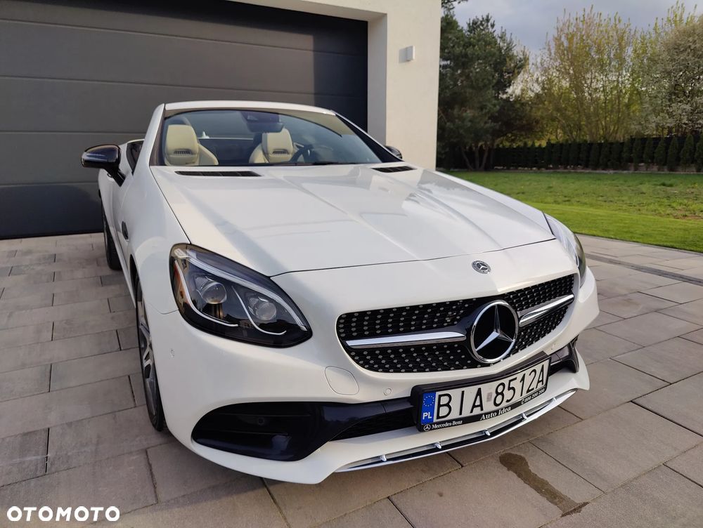 Mercedes-Benz SLC 300 9G-TRONIC - 2