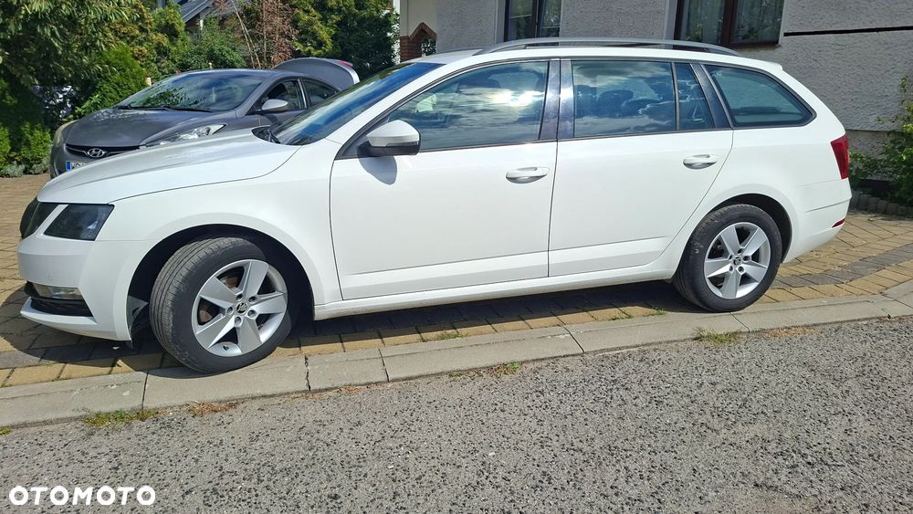 Skoda Octavia 1.6 TDI SCR Ambition - 1