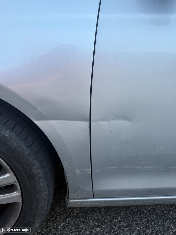 VW Golf Variant 1.6 TDi Confortline - 8