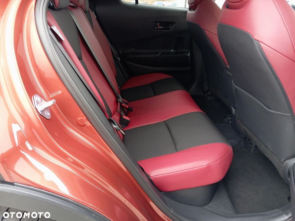 Toyota C-HR - 8