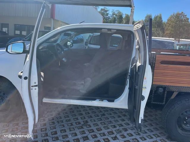 Toyota HILUX Club 150cv  3 Lug. - 10