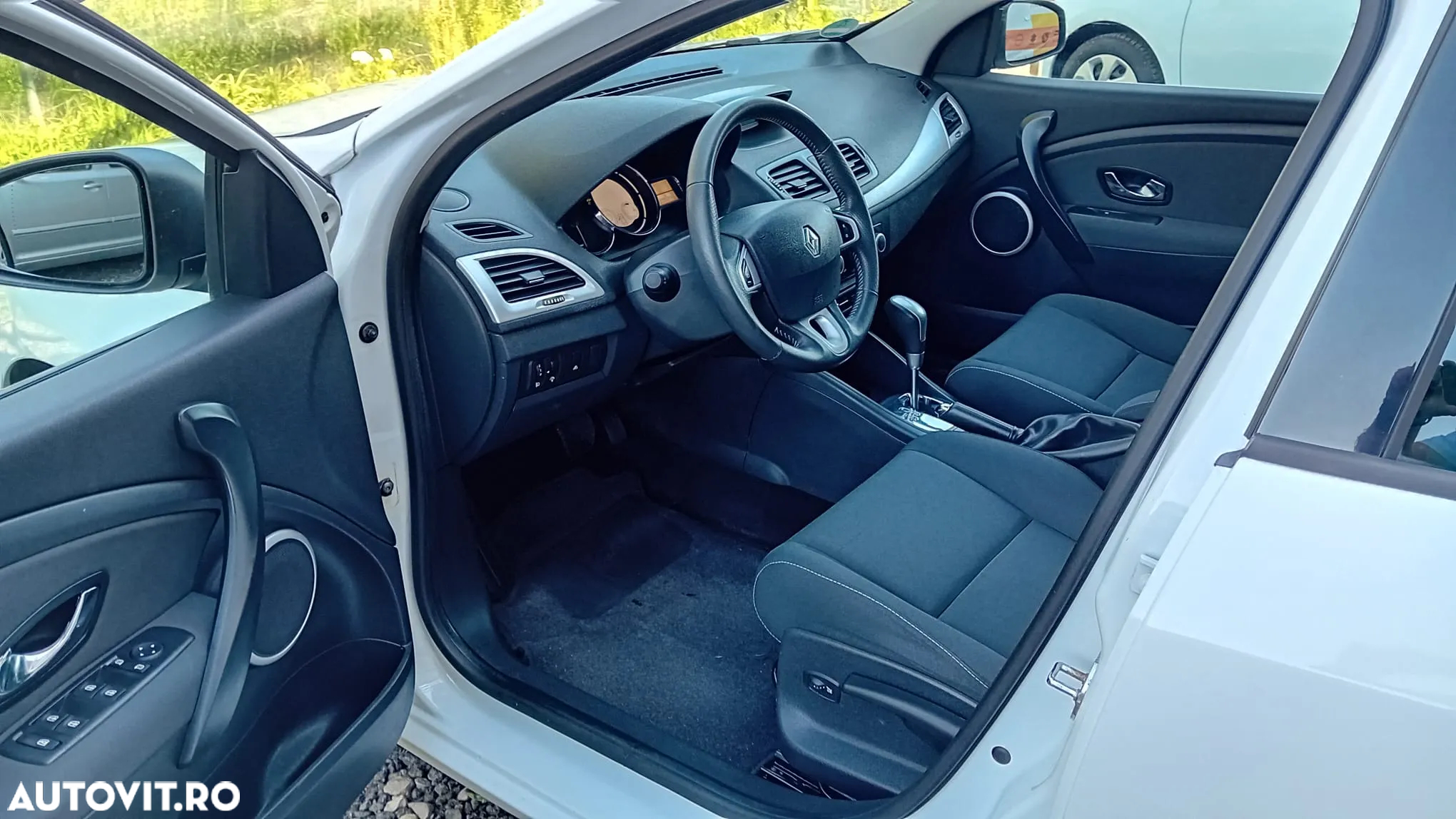 Renault Megane 1.5 dCi Dynamique Aut. - 8