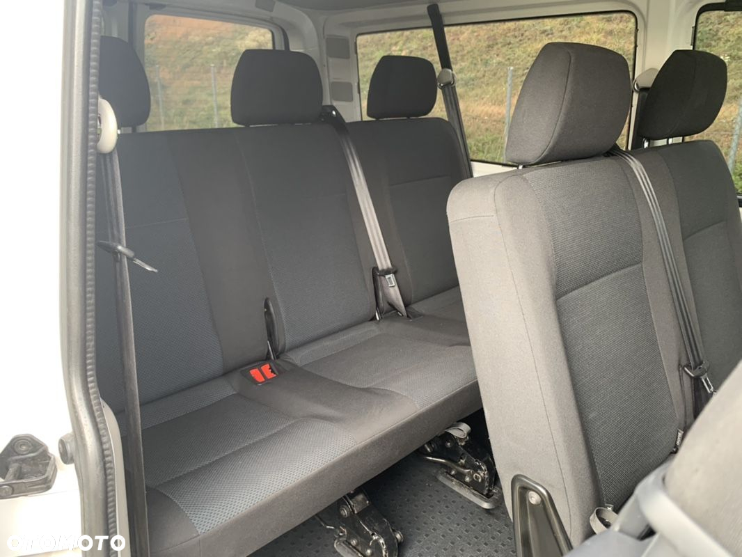 Volkswagen Transporter - 14