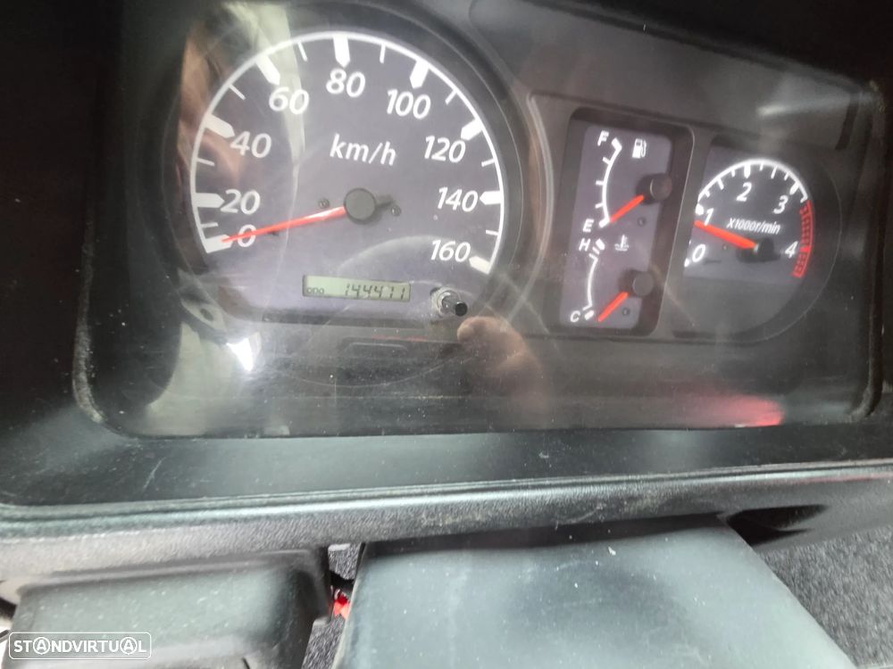 Isuzu NPR 3500kgs chassis - 13