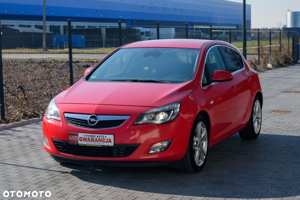 Opel Astra 1.6 T Cosmo - 2