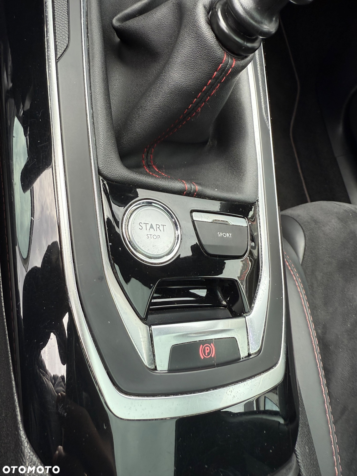Peugeot 308 1.6 e-THP GT S&S - 27
