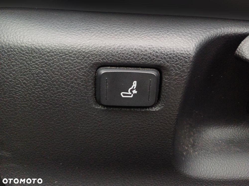 Toyota Corolla Cross - 23