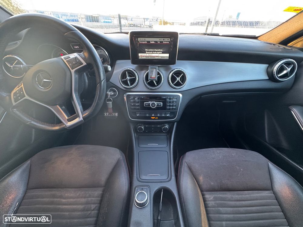 Mercedes-Benz GLA 220 CDI 7G-DCT Urban - 11