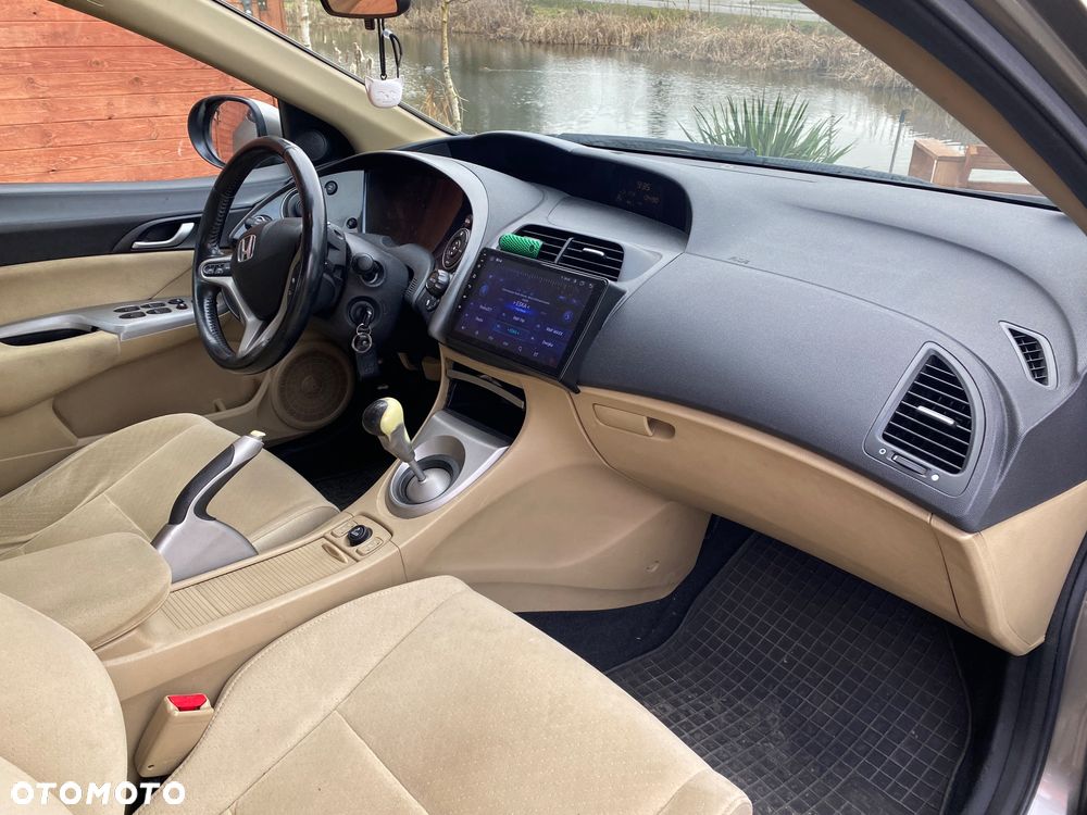 Honda Civic 1.8 Executive - 12