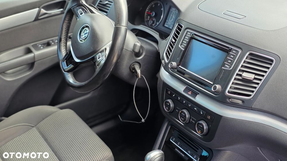 Volkswagen Sharan 2.0 TDI Highline DSG - 17
