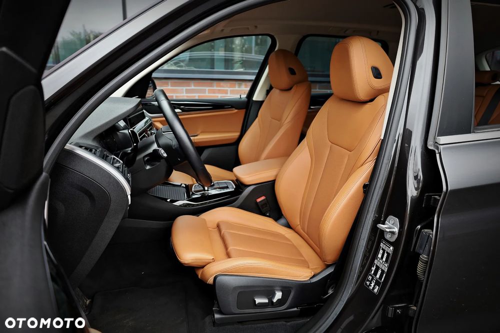 BMW X3 xDrive20i - 19
