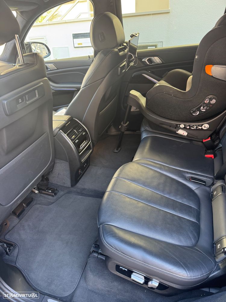 BMW X7 - 6
