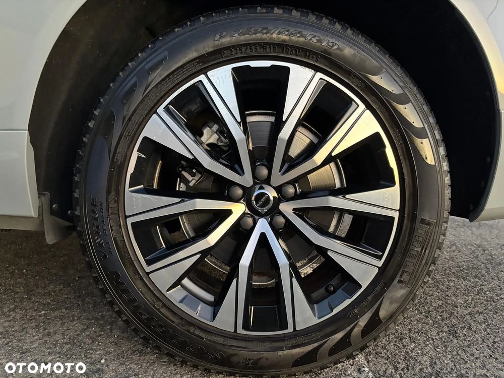Volvo XC 60 B4 D Plus Dark - 13