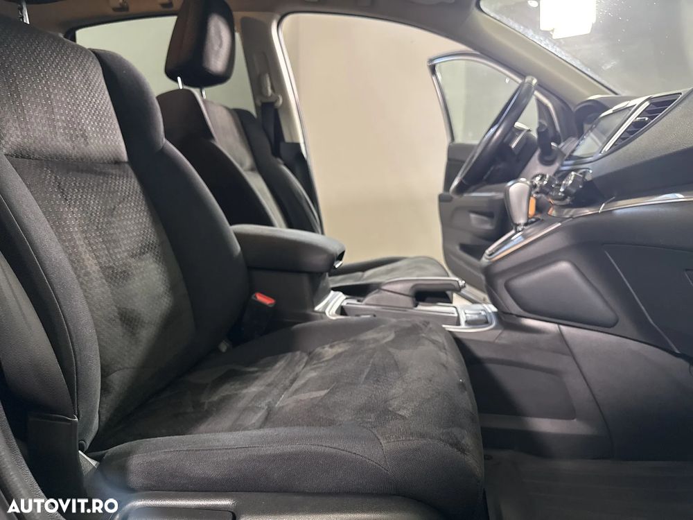 Honda CR-V - 12