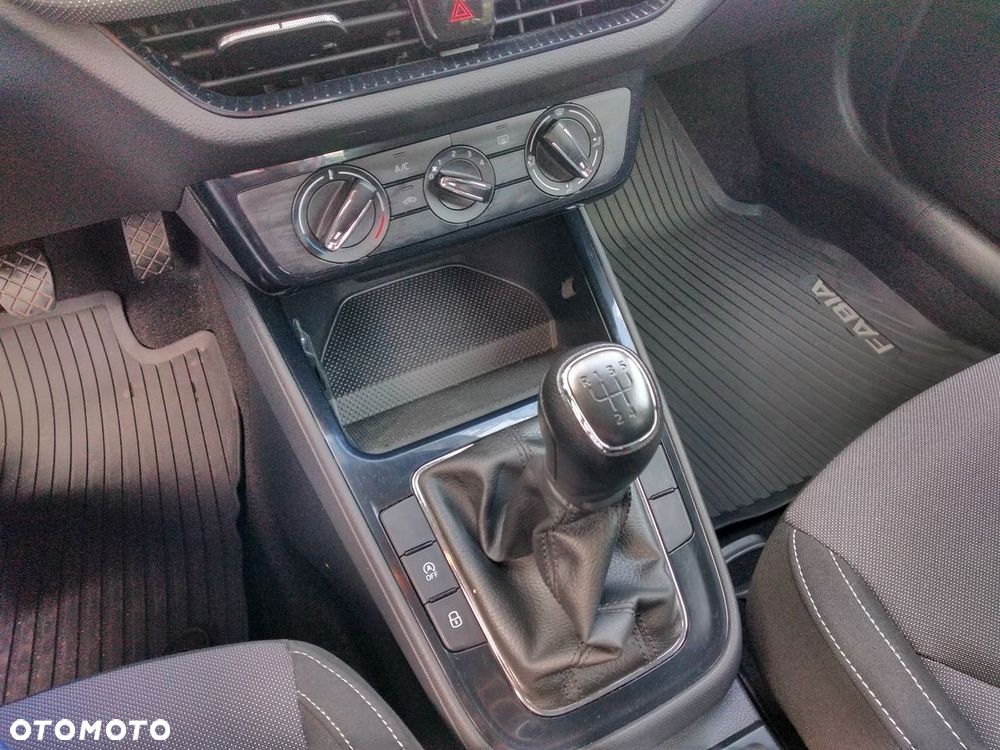 Skoda Fabia - 21