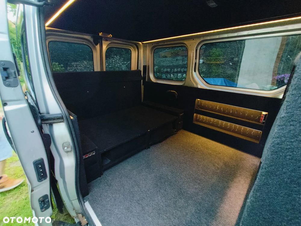 Renault Trafic - 13
