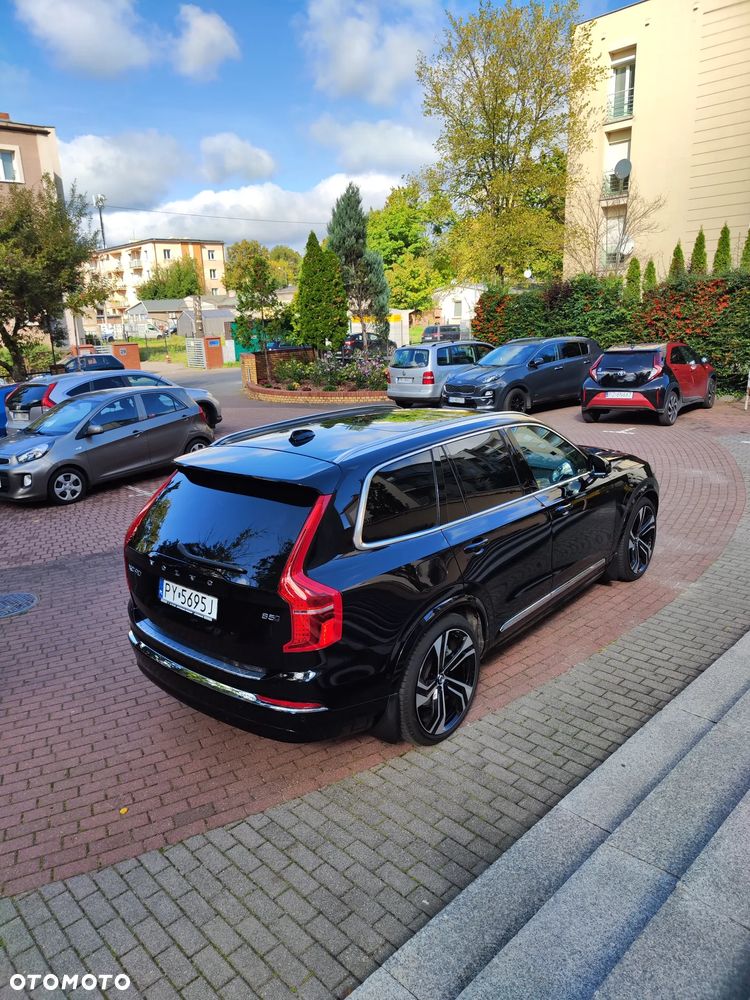 Volvo XC 90 - 9