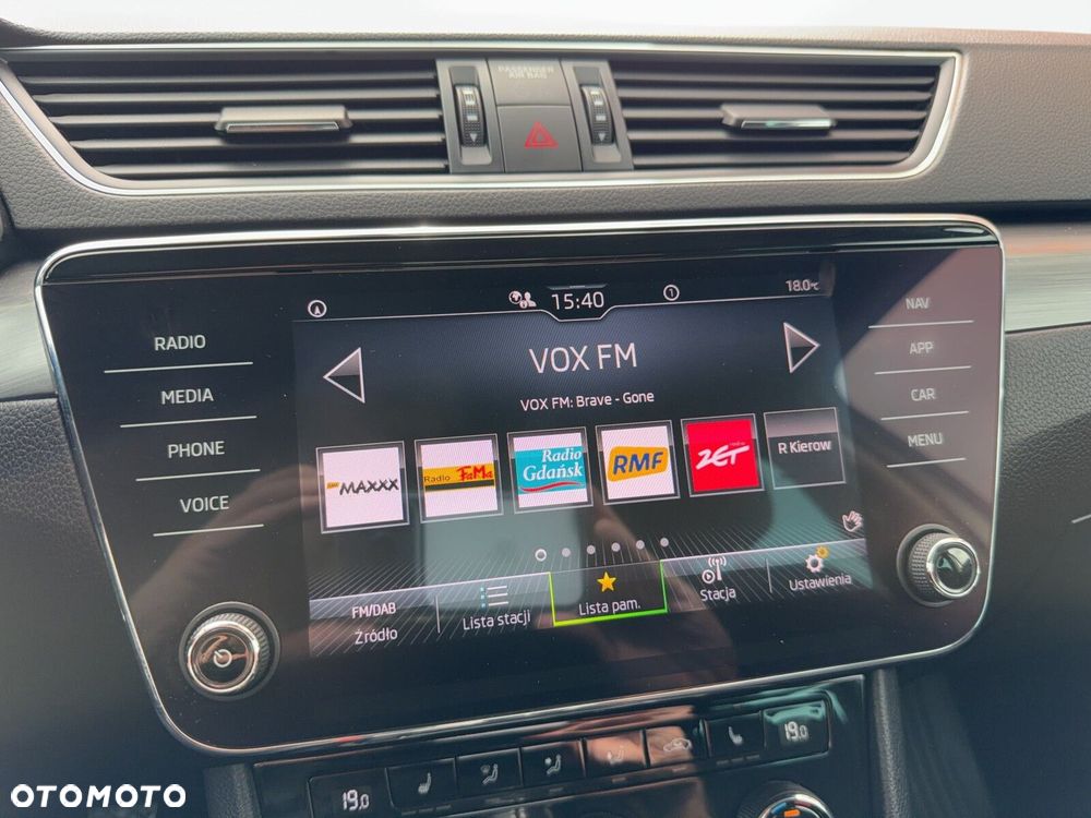 Skoda Superb 2.0 TDI SCR Ambition - 23