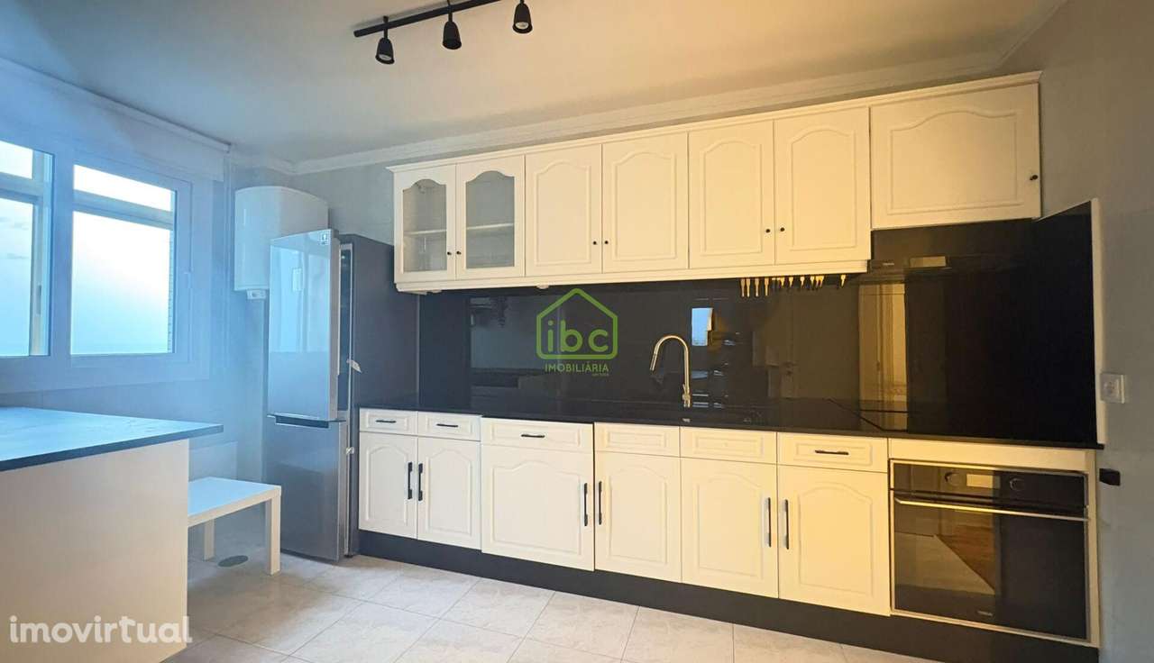 Apartamento T2 com Vista Mar | Póvoa de Varzim - Grande imagem: 2/25