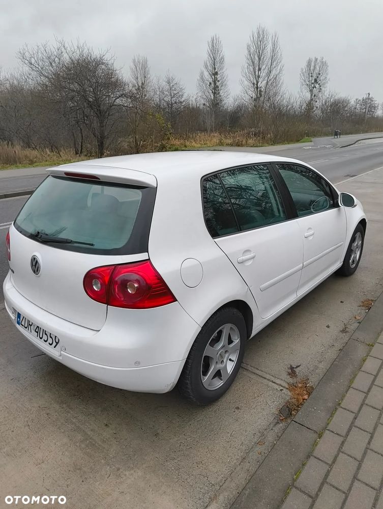 Volkswagen Golf 1.6 Comfortline - 6
