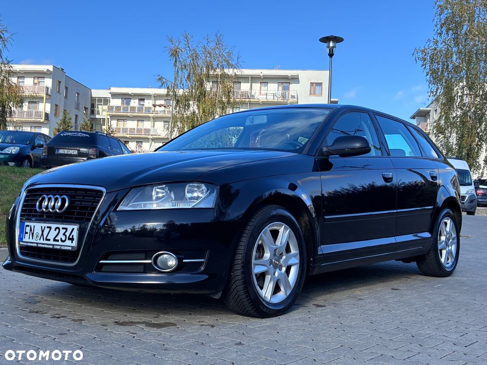 Audi A3 Sportback 2.0 TDI Attraction - 2