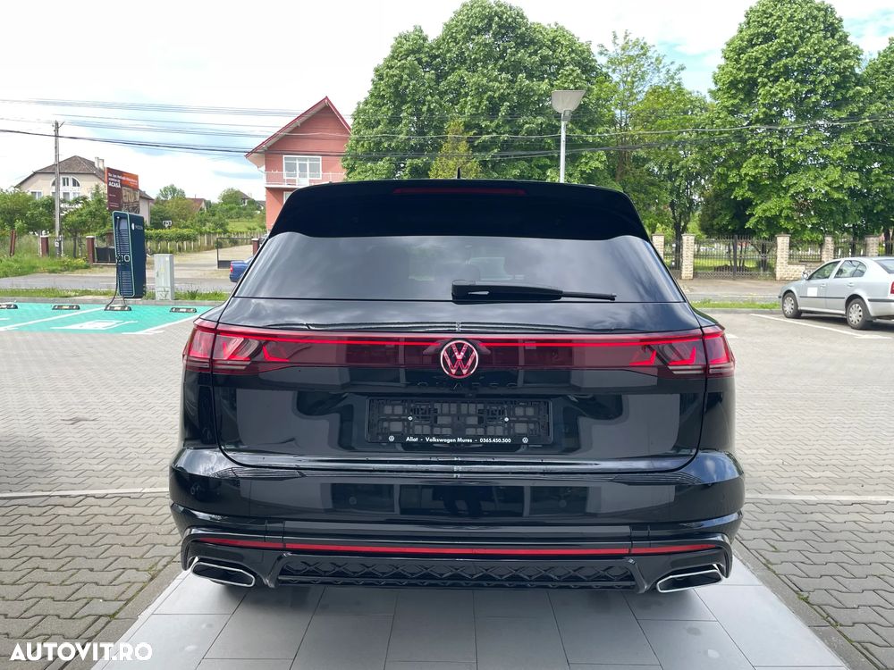 Volkswagen Touareg V6 TDI 4MOTION R-Line - 4