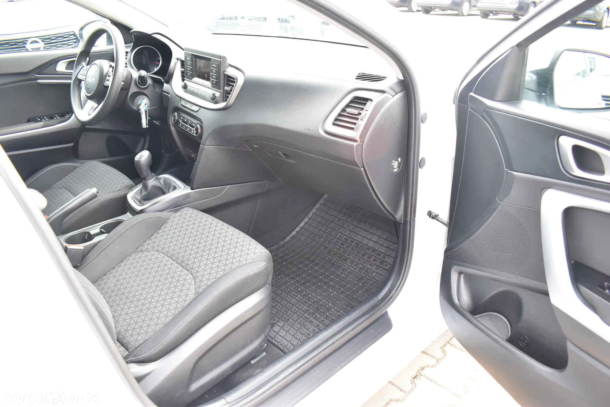 Kia Ceed 1.0 T-GDI S - 17