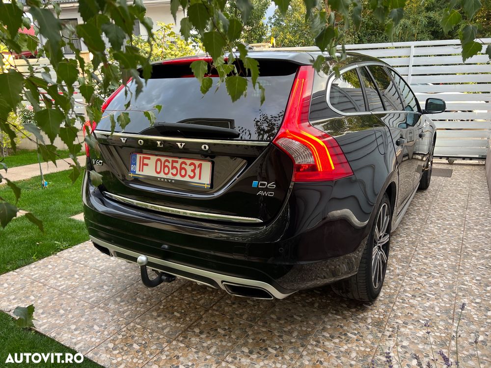Volvo V60 D6 Plug-In-Hybrid AWD Geartronic Summum - 6