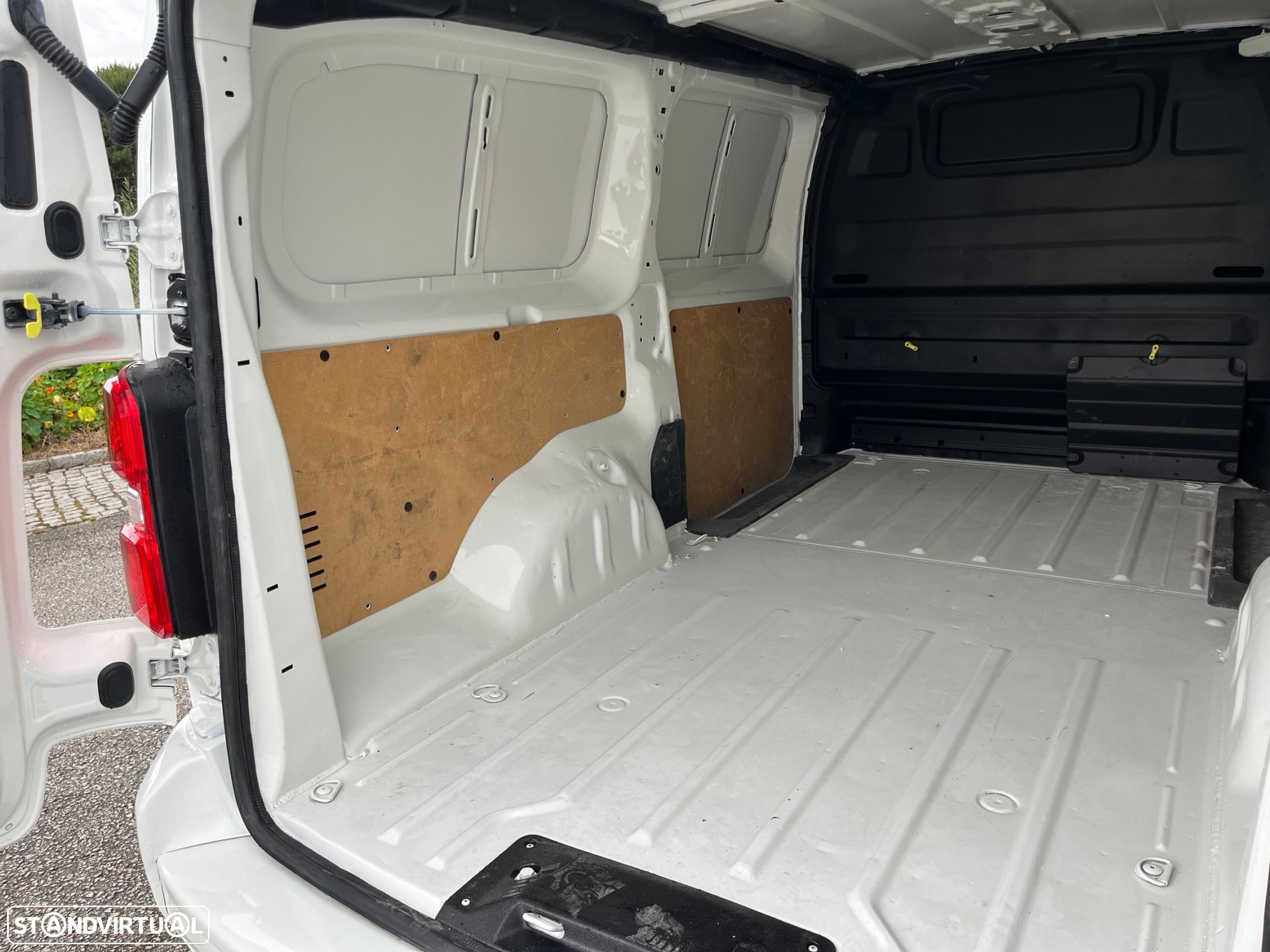 Citroën Jumpy Confort Plus XL BlueHDi 120 Business - 33