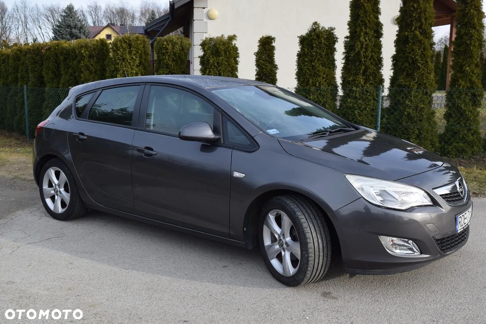 Opel Astra 1.3 CDTI Enjoy ecoFLEX - 4