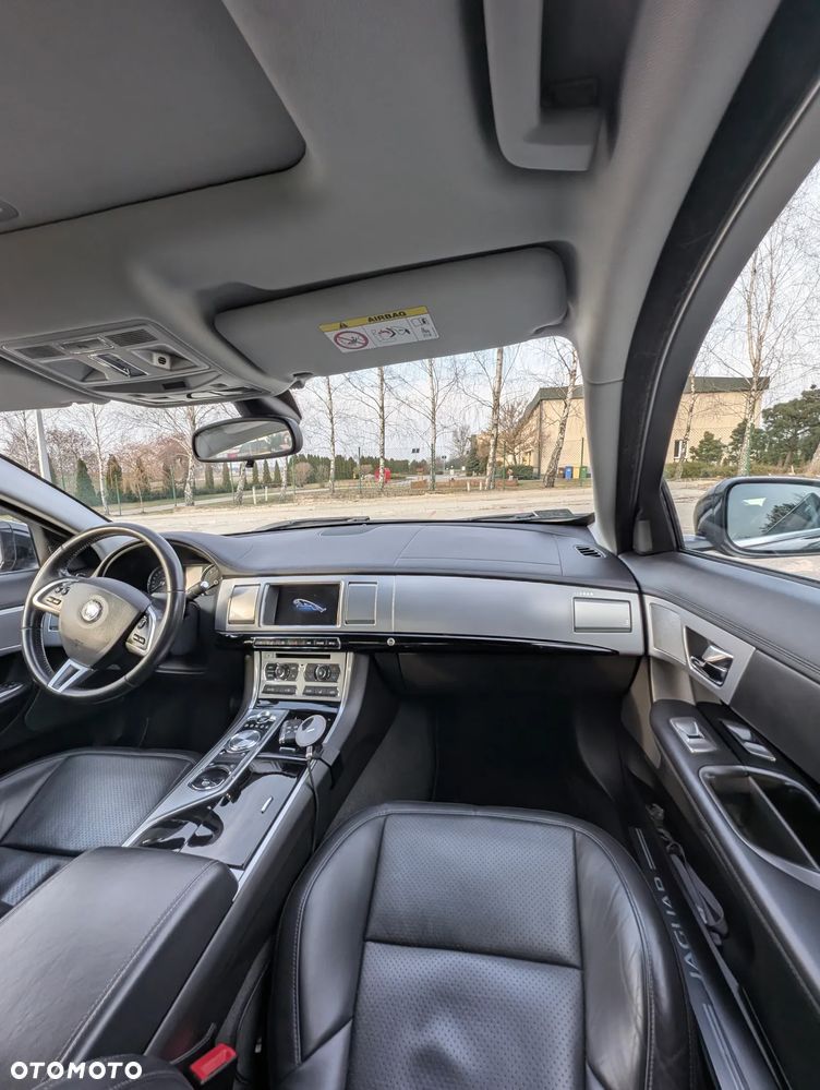 Jaguar XF 3.0 V6 D S Luxury - 22
