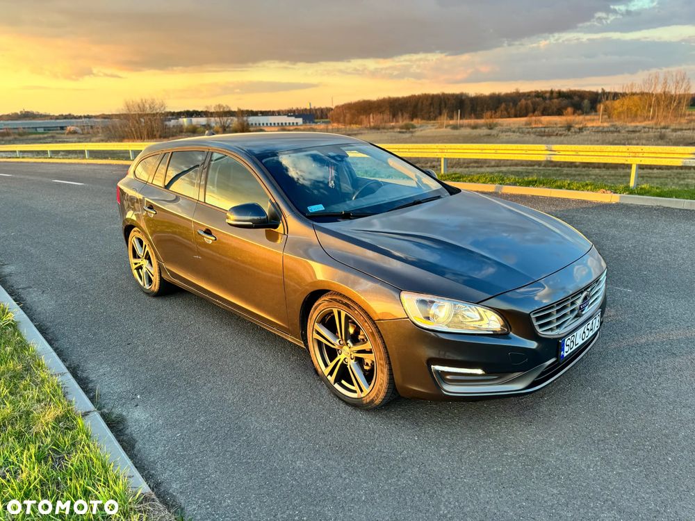 Volvo V60 D2 Geartronic Powershift - 14