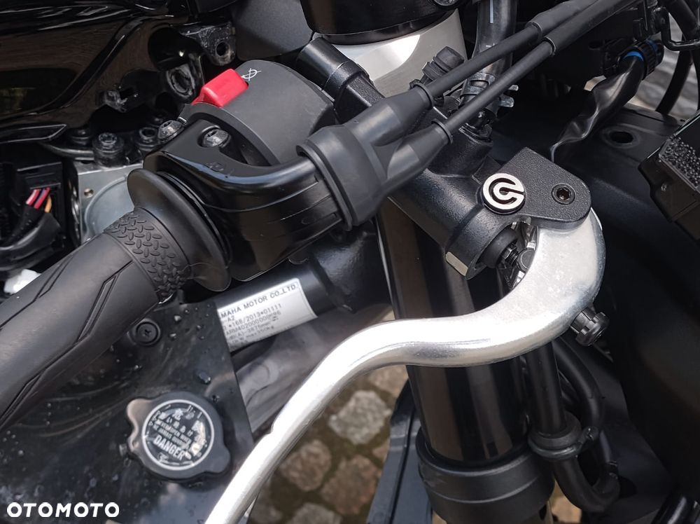 Yamaha R7 - 13