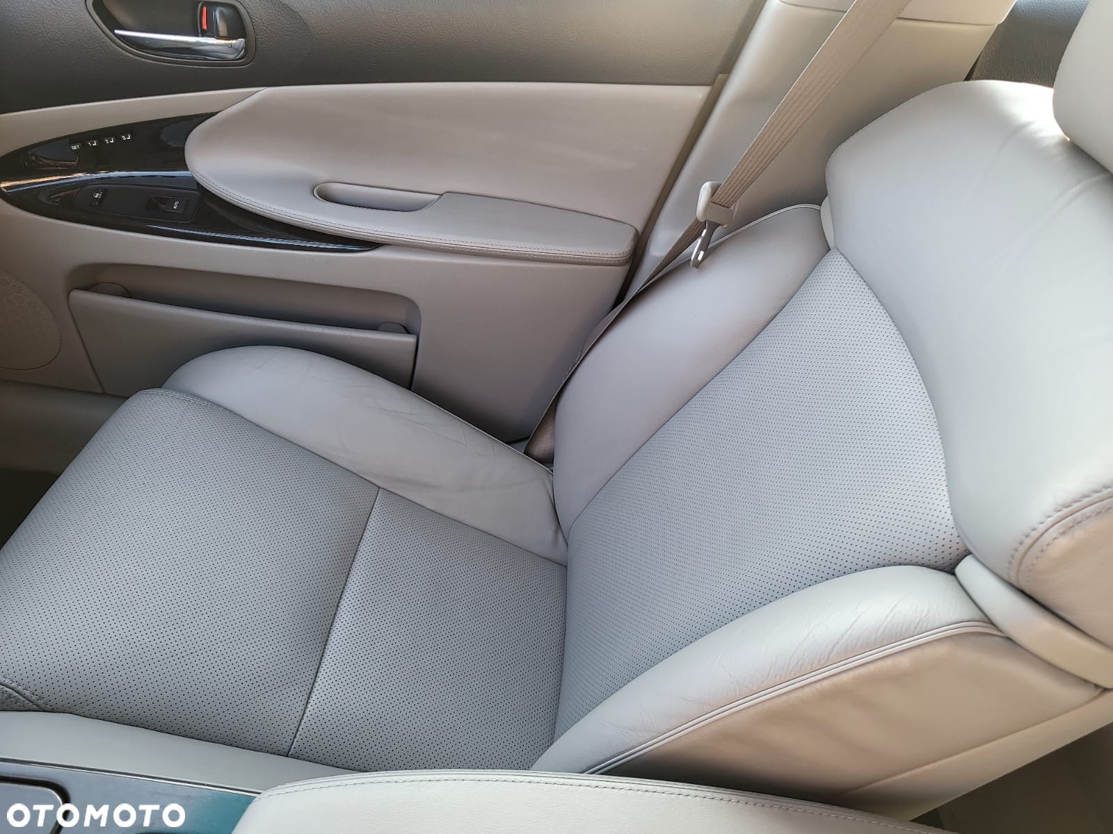 Lexus GS 450h Prestige - 11