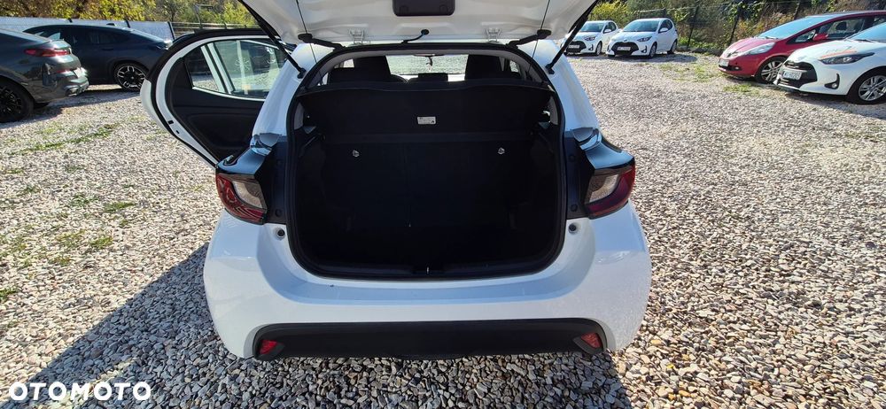 Toyota Yaris 1.5 Comfort CVT - 11