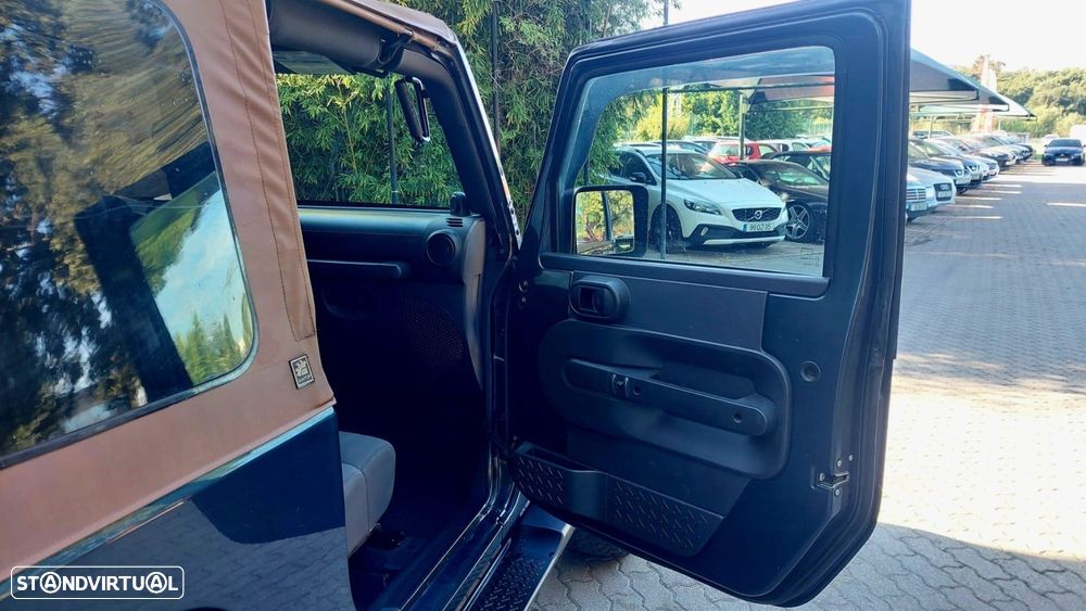 Jeep Wrangler 2.8 CRD DPF Sport - 9