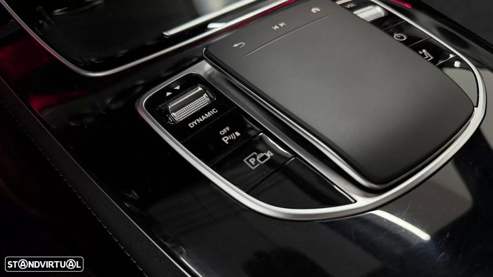 Mercedes-Benz E 300 e AMG Line - 23