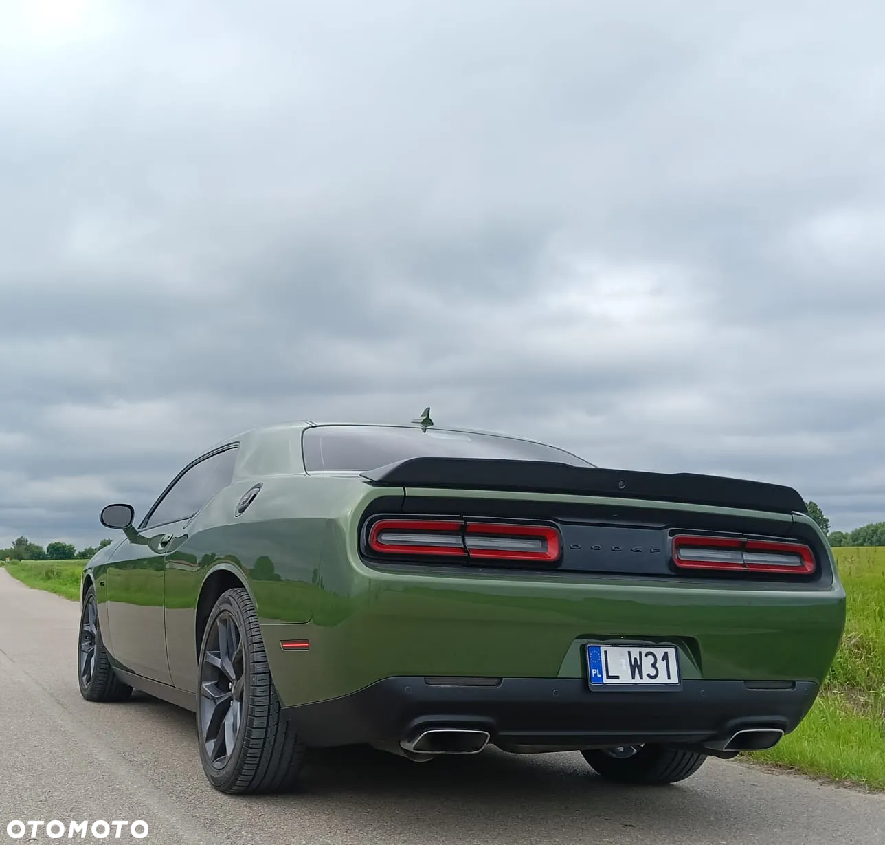 Dodge Challenger 5.7 R/T - 24