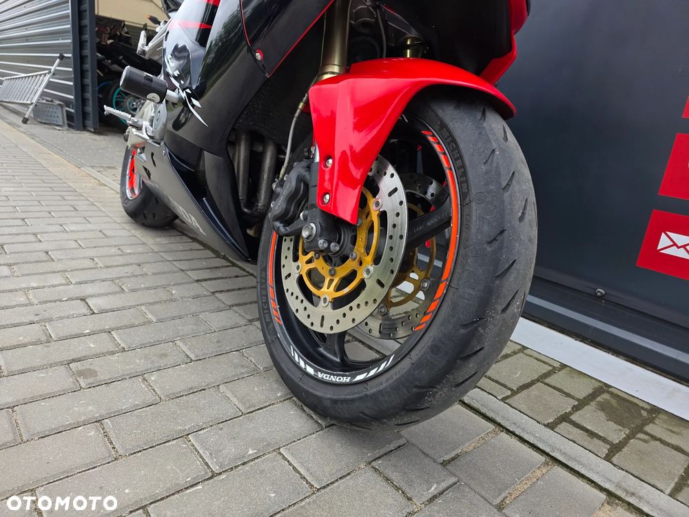Honda CBR - 26