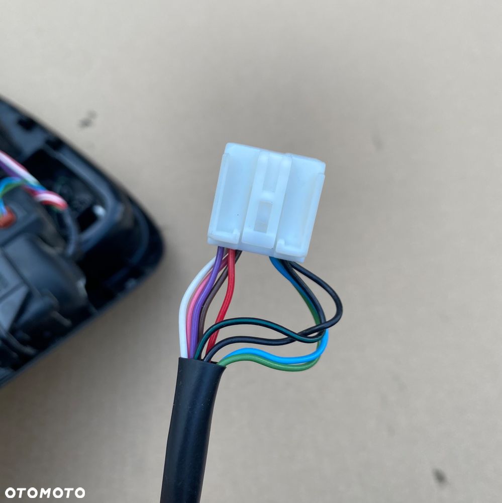 TOYOTA RAV4 4 IV lift  5 V Europa LUSTERKO ZEWNĘTRZNE PRAWE wkład lusterka 9 pinów 9 pin 9-pin RAV 4  Rav-4 lift szkiełko prawe - 9