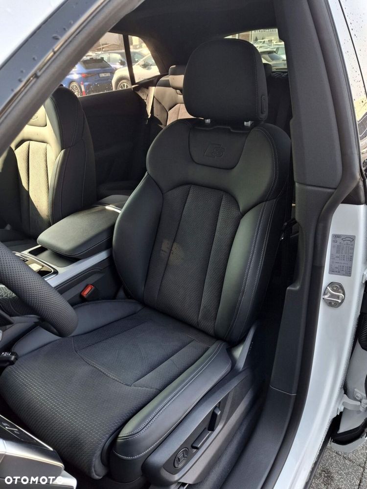 Audi Q8 - 15