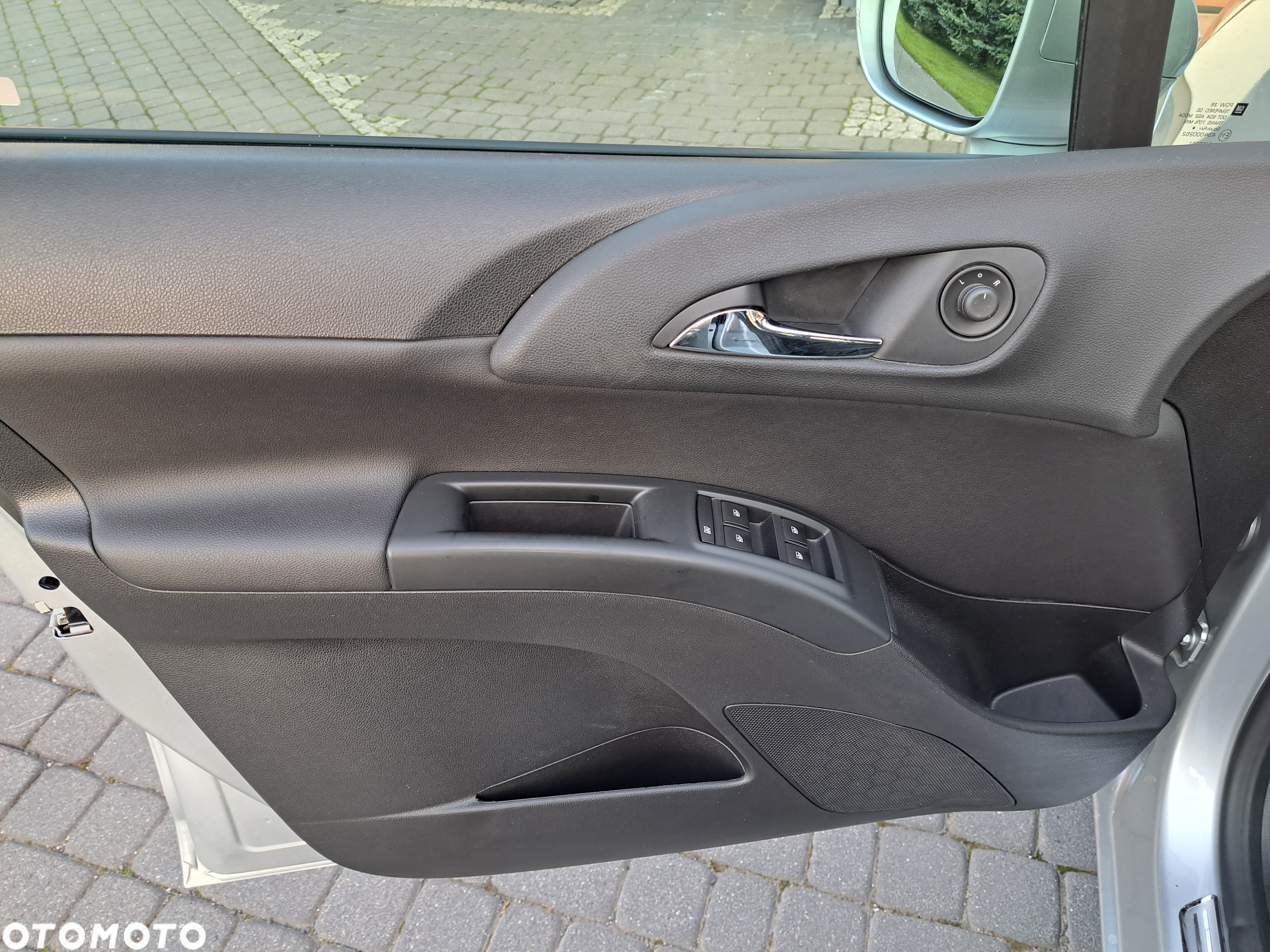 Opel Meriva 1.4 Innovation - 14