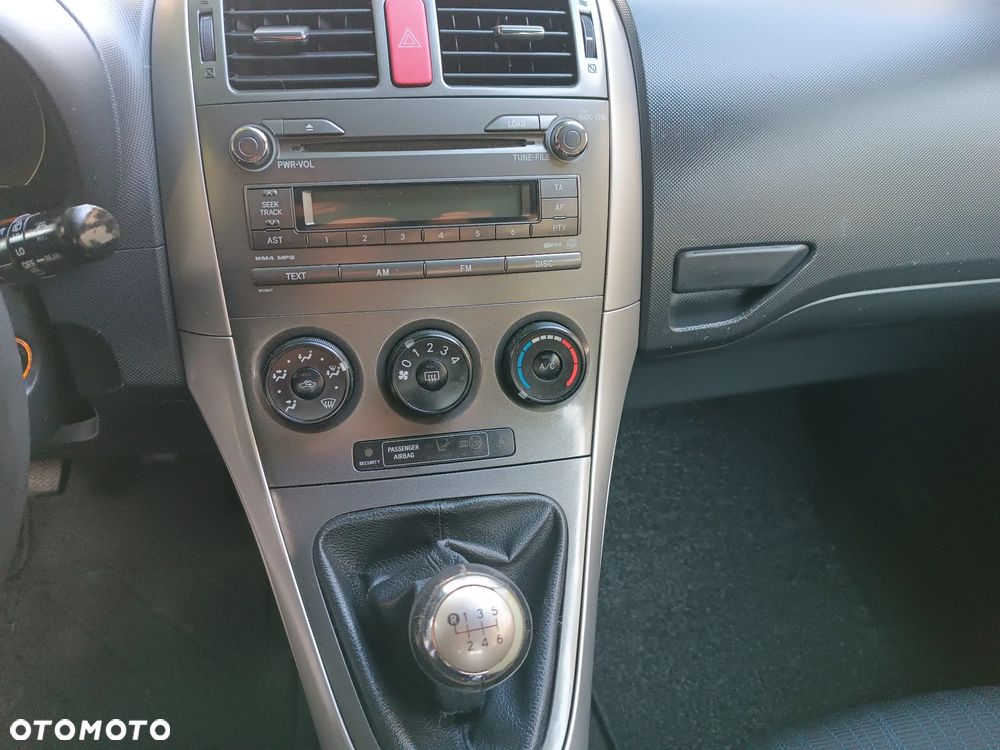 Toyota Auris 2.0 D-4D Edition - 13