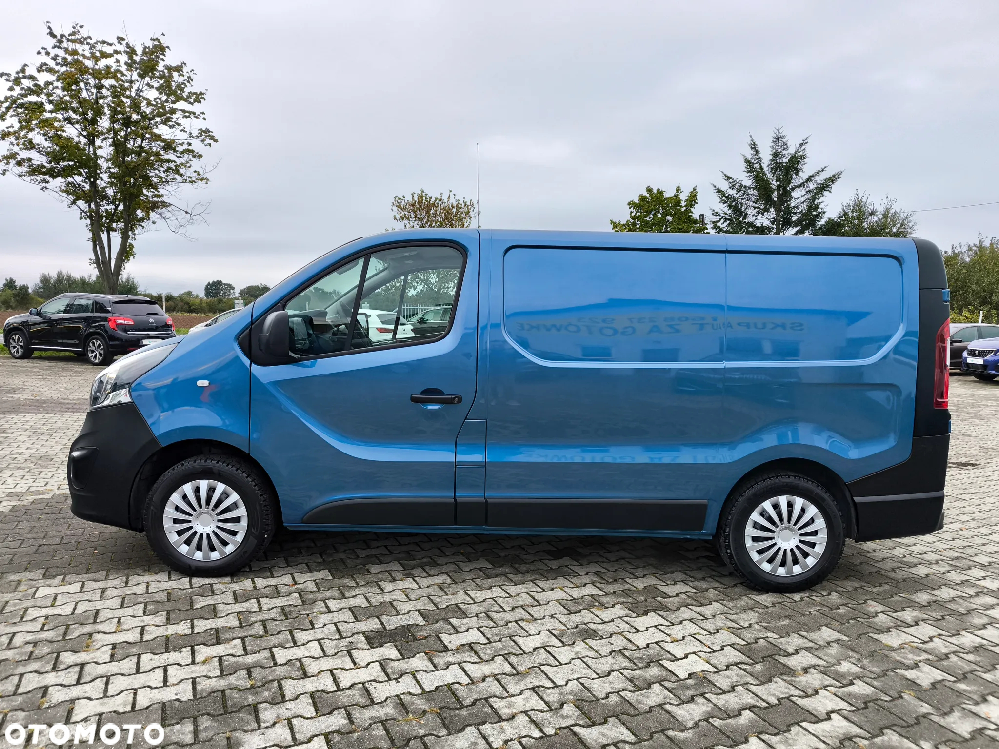 Opel Vivaro - 2